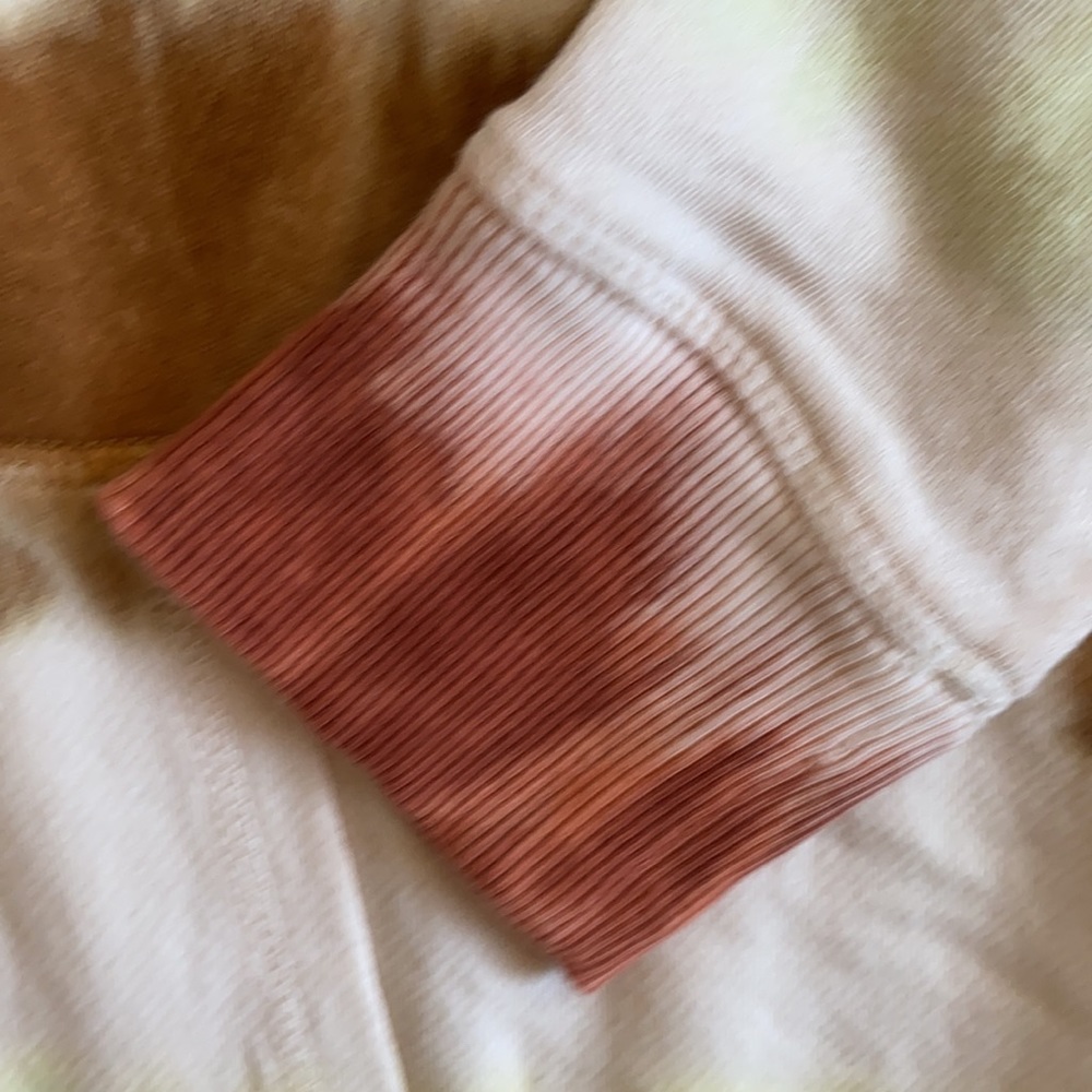 NWT! True Craft women’s size small tie dye hoodie - Picture 4 of 7